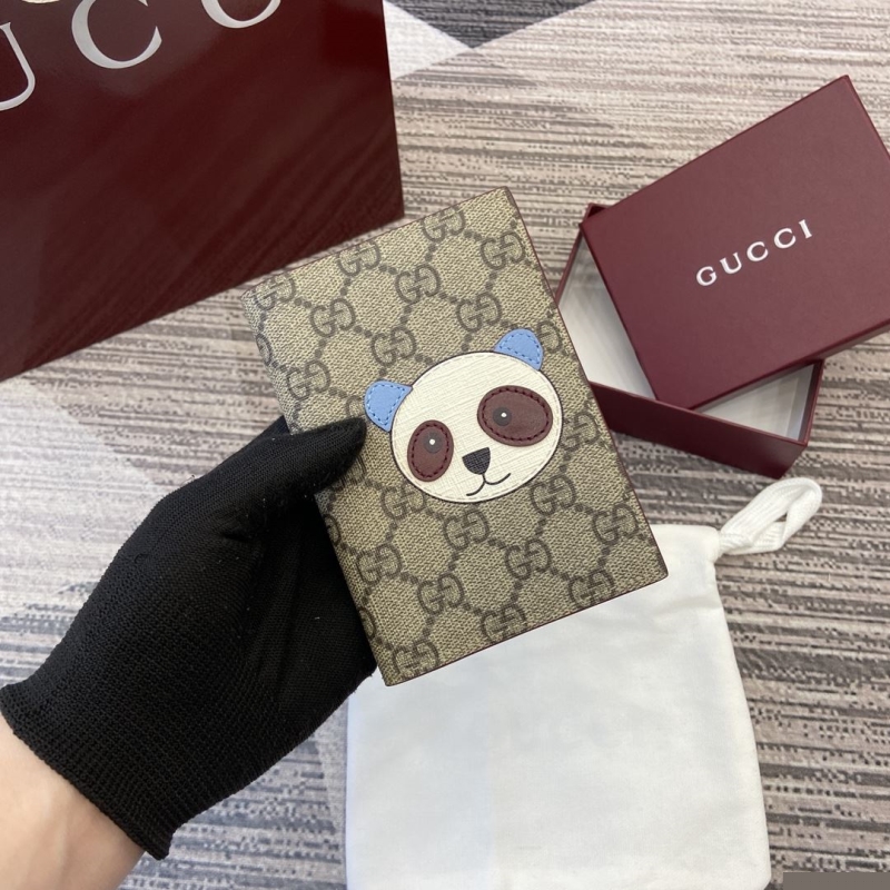 G*u*i wallets & purse